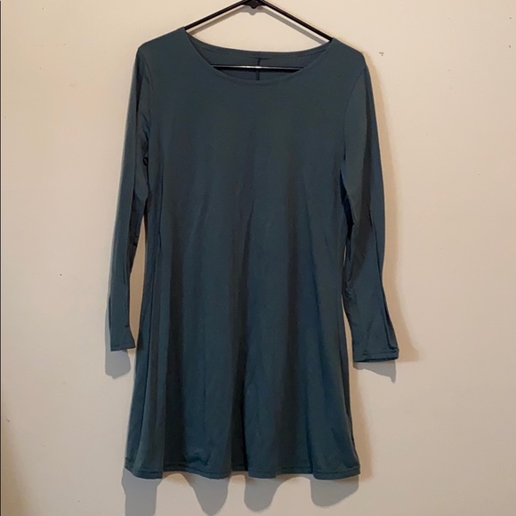 Dresses & Skirts - 3/$15 SALE Long Sleeve Swing Dress